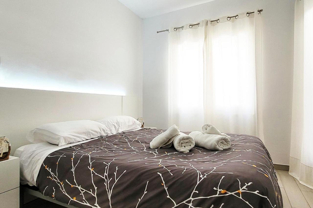 Precioso Apartamento A 3 Minutos De La Playa, Con Parking Gratuito 卡莱利亚德帕拉弗鲁赫尔 外观 照片