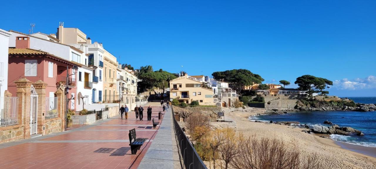 Precioso Apartamento A 3 Minutos De La Playa, Con Parking Gratuito 卡莱利亚德帕拉弗鲁赫尔 外观 照片